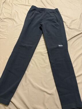 REI Black Slim Fleece Zip-Pocket Pants - Youth (S)